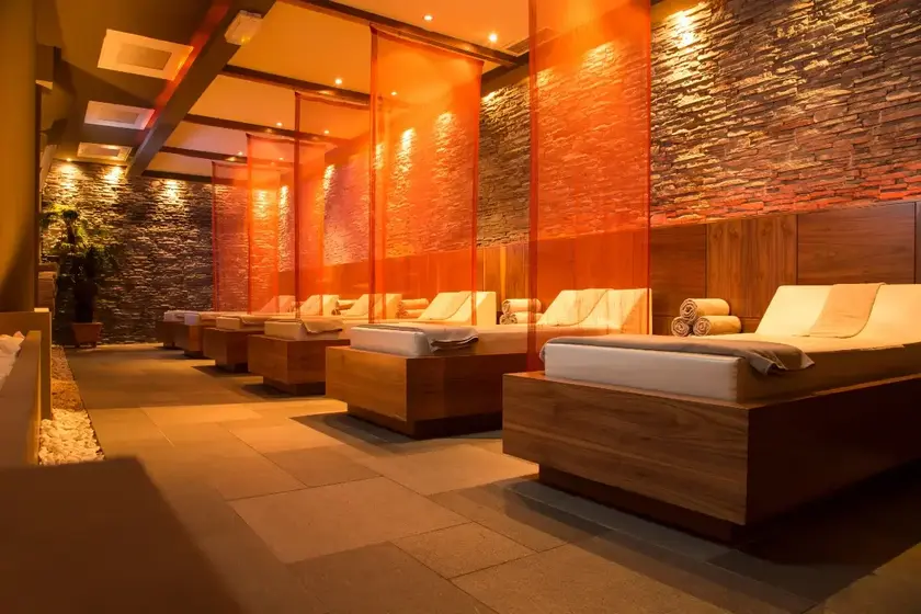 Benefits of owning a med spa franchise: Why it’s a smart business investment